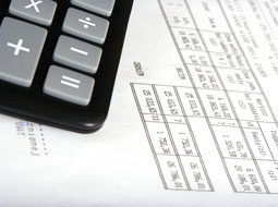Faktura za energię elektryczną, dotycząca dwóch miesięcy na przełomie roku obrotowego Faktura za energię elektryczną, dotycząca dwóch miesięcy na przełomie roku obrotowego